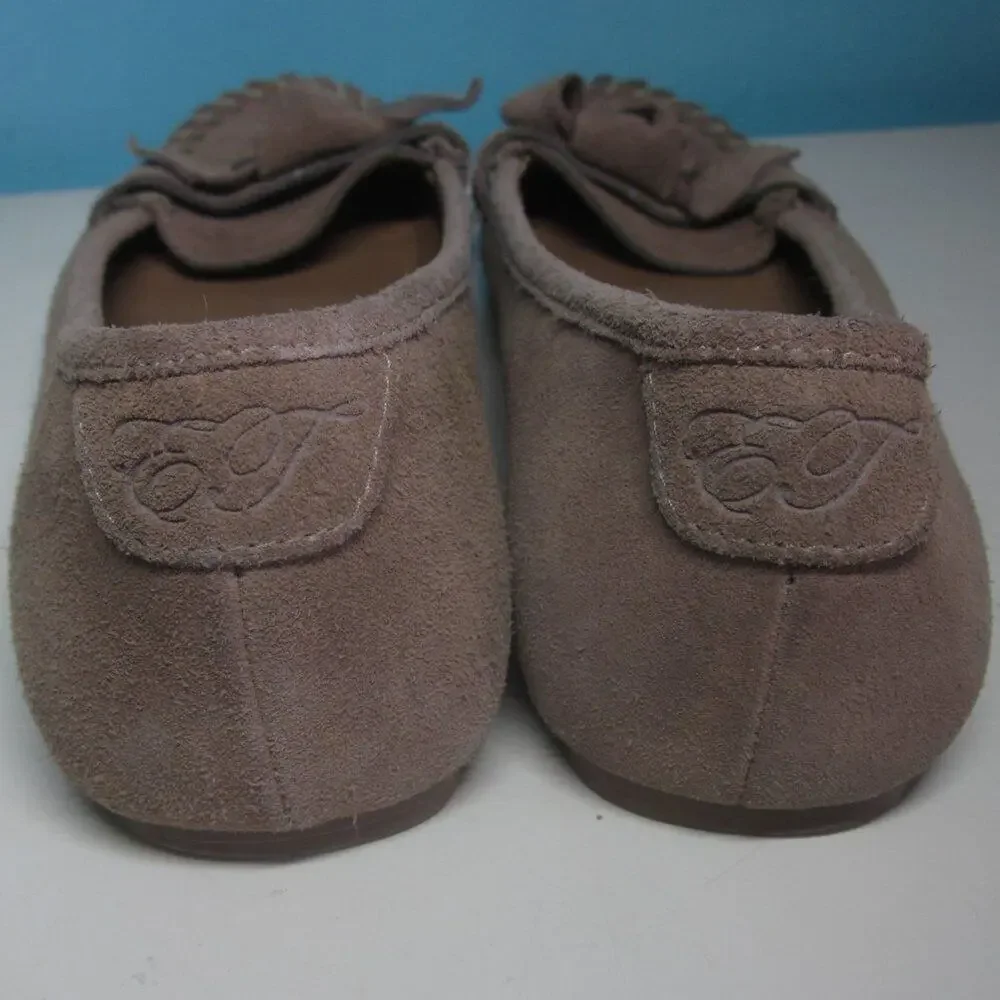 Elie Tahari suede flats